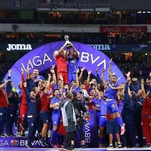 Meet your Posher, Karlo alberto